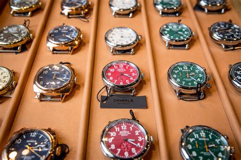 watch shops in toronto.